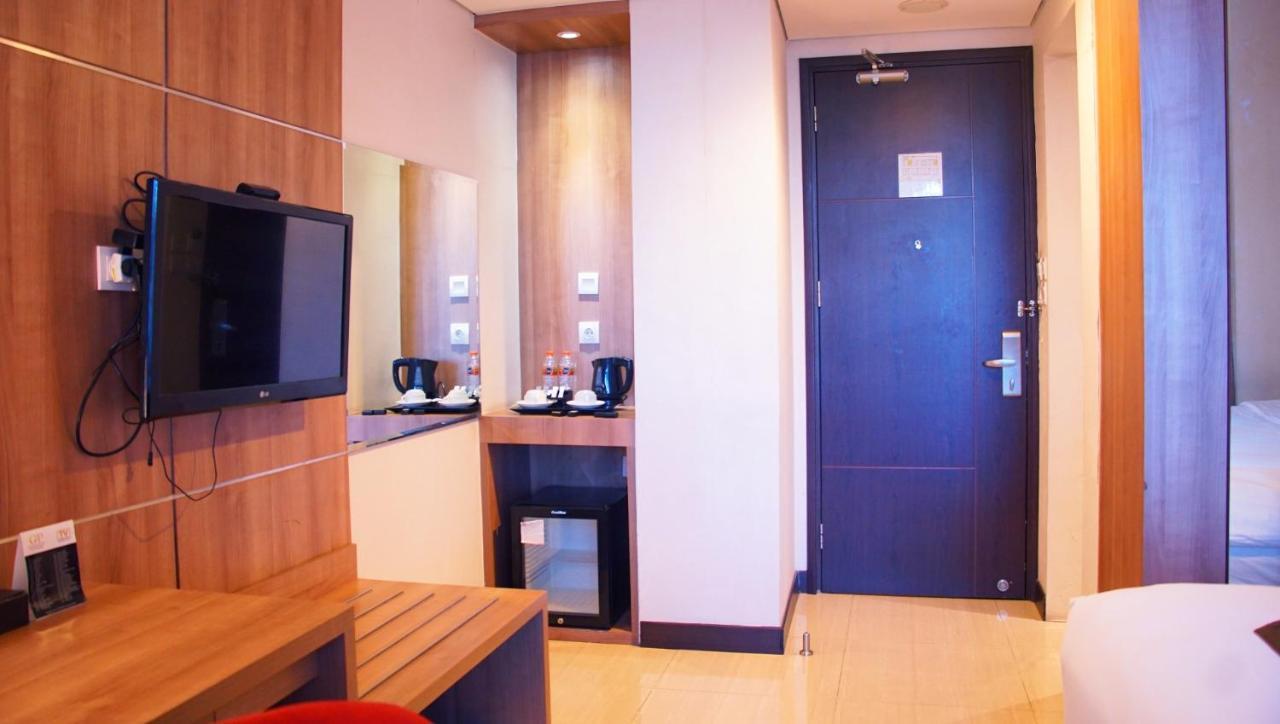 Gp Mega Kuningan Jakarta Exterior photo