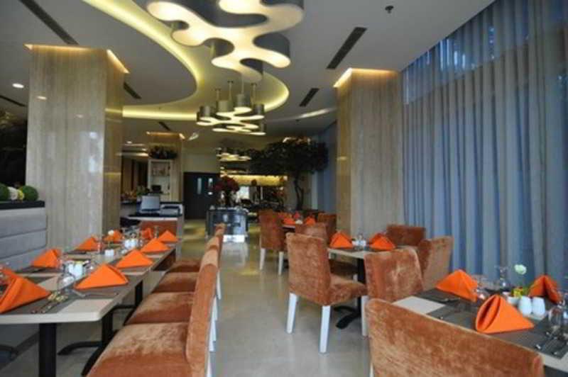 Gp Mega Kuningan Jakarta Exterior photo