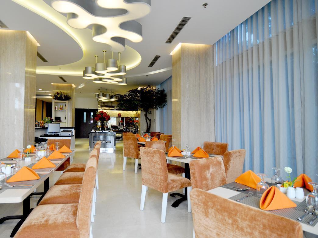 Gp Mega Kuningan Jakarta Exterior photo