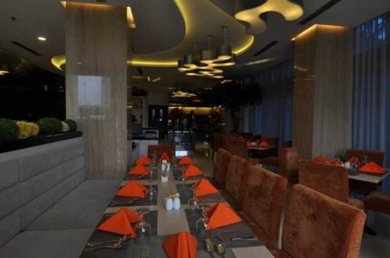 Gp Mega Kuningan Jakarta Exterior photo